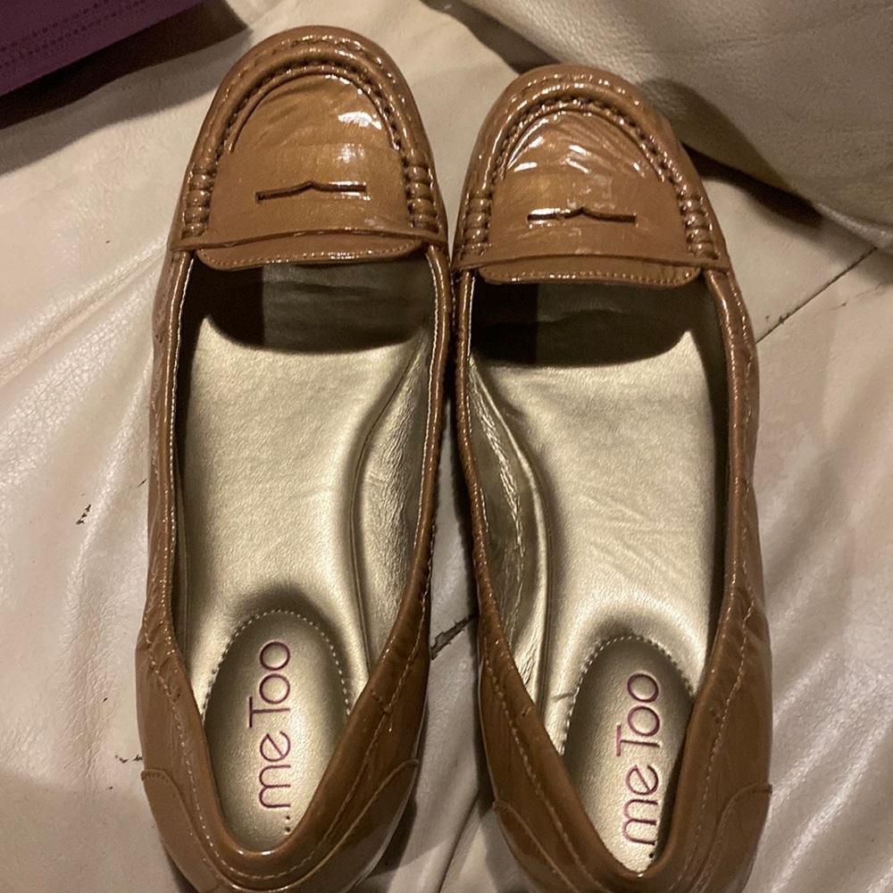 Me too flat shoes in excellent condition